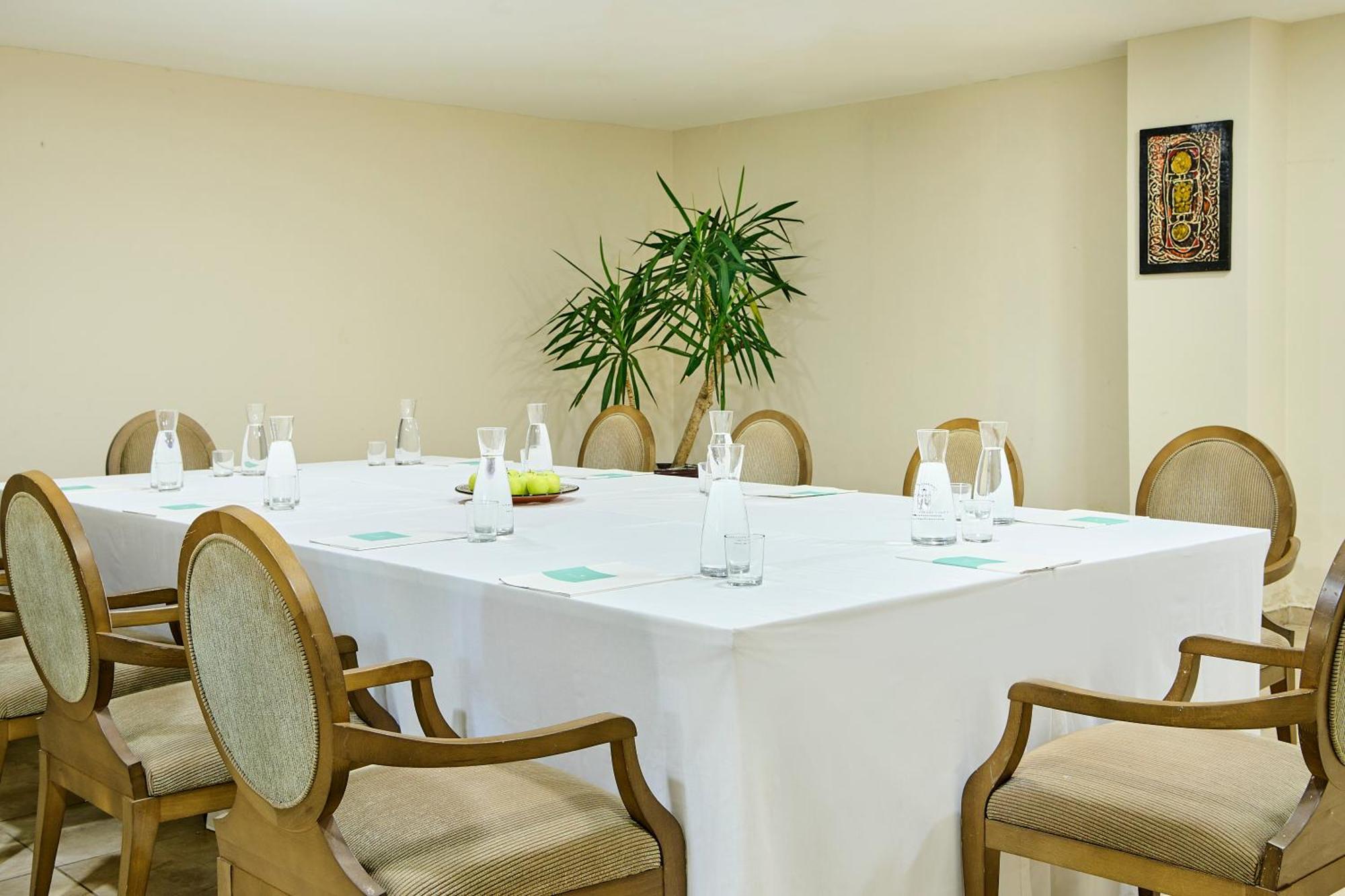 Iberostar Waves Saidia Hotel Ngoại thất bức ảnh Meeting room